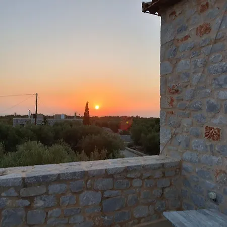 Pirgoiedem Ξενοδοχείο Charouda