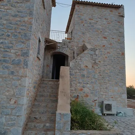 Pirgoiedem Hotel Charouda